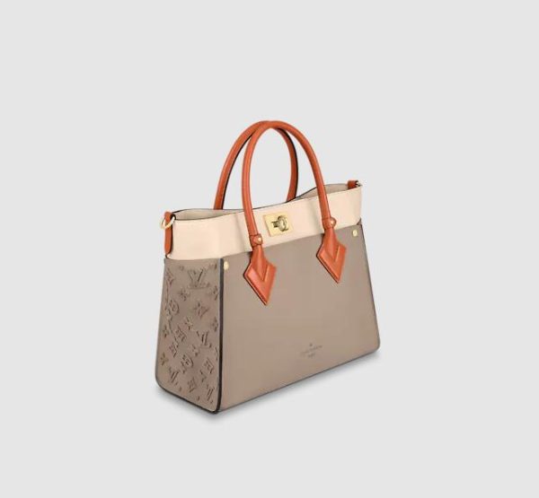 Louis Vuitton ON MY SIDE M53825 - Image 2